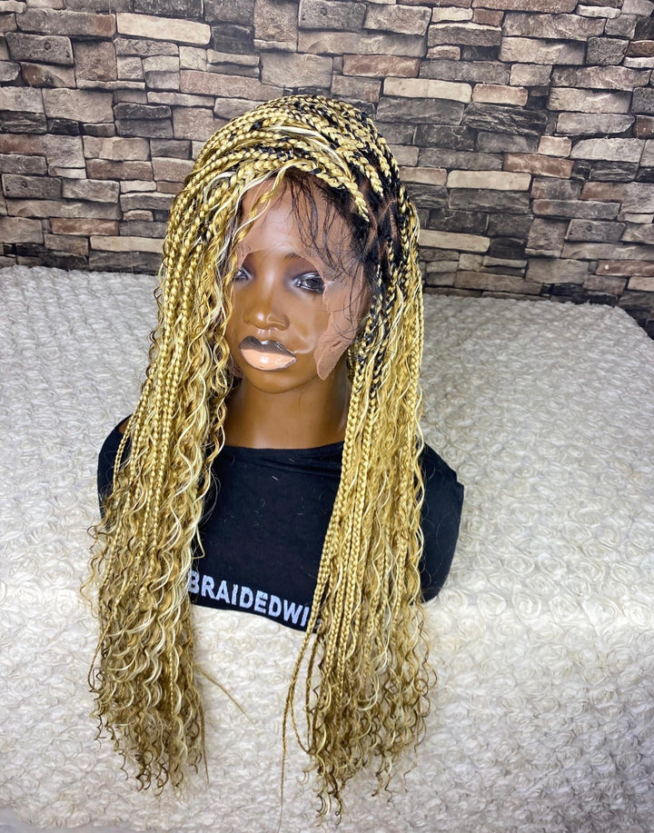 “Easy Install Knotless wig for Black Women” Diana Unit 27/613 blonde