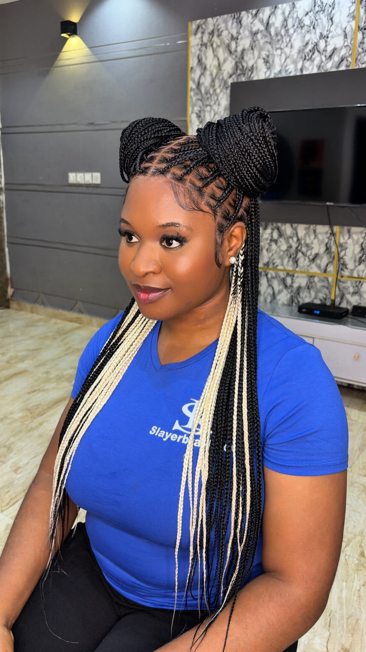 Smedium ponytail Knotless Wig: Peekaboo braids
